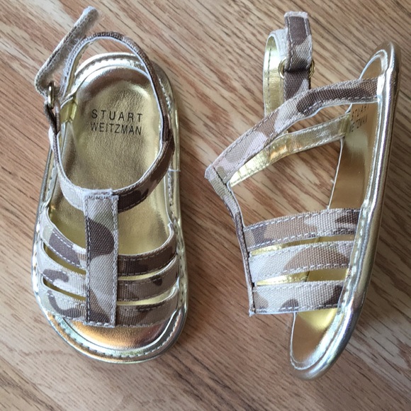 Stuart Weitzman - Picture 3 of 5